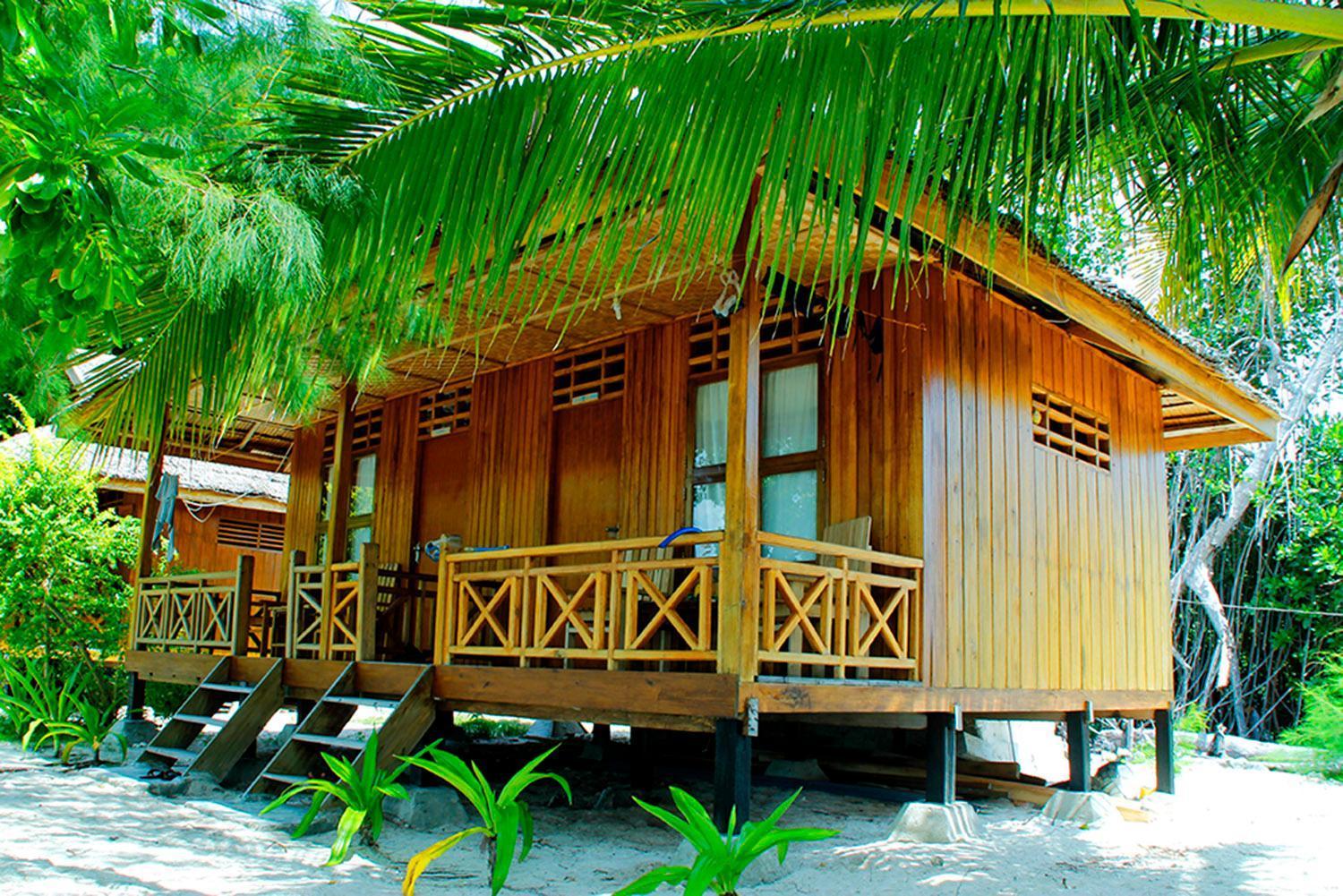 Bolilanga Island Resort - Togean Island Angkayo Exterior photo